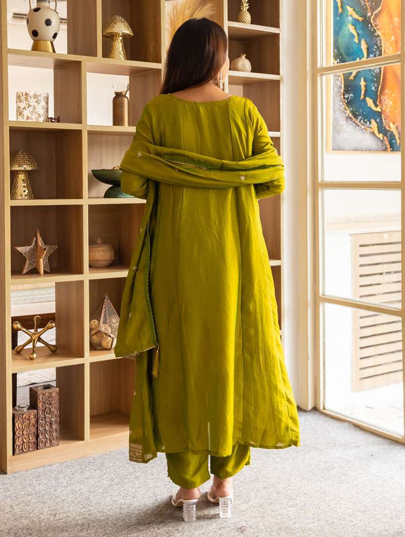 women solid with work three quarter sleeve kurta pant with dupatta set - 22322165 -  Standard Image - 3