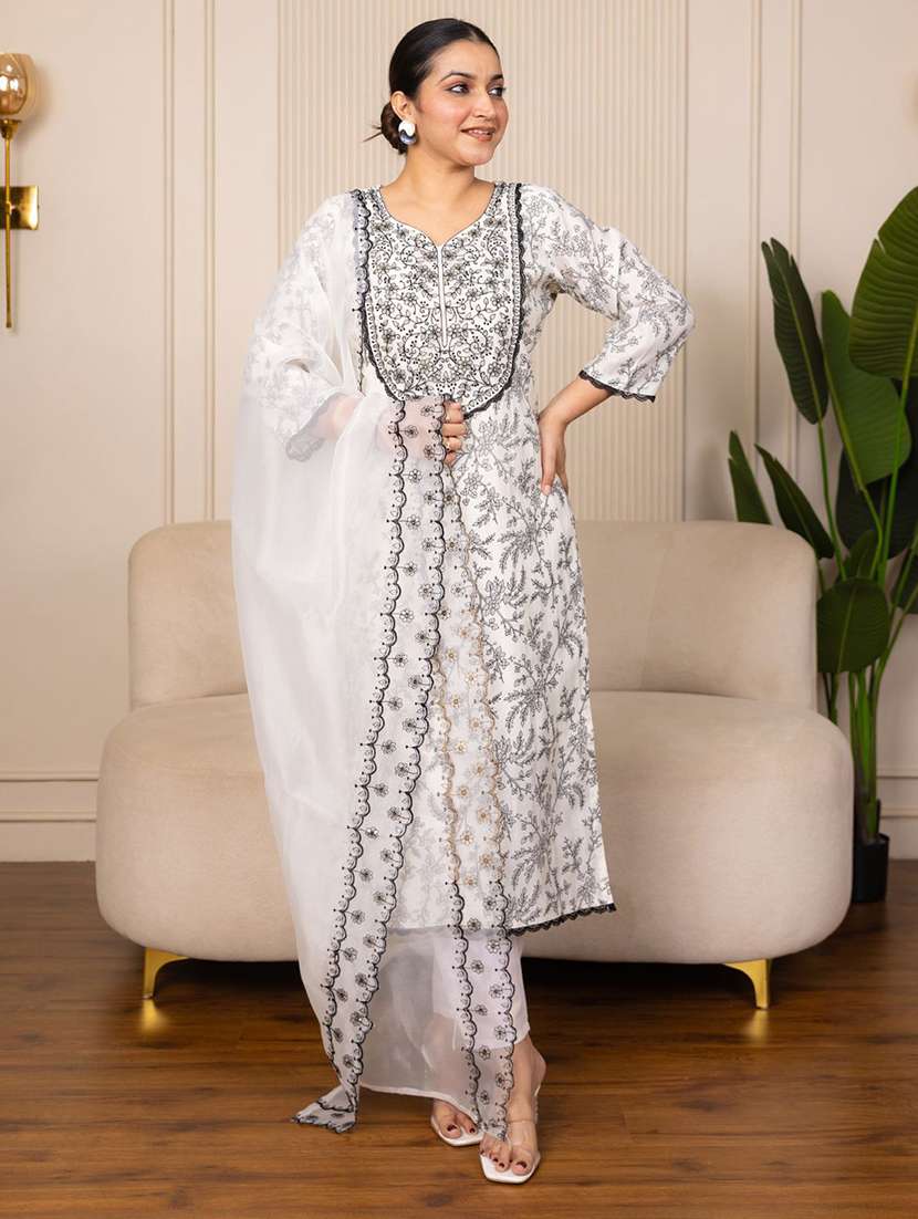 women printed three quarter sleeve kurta pant with dupatta set