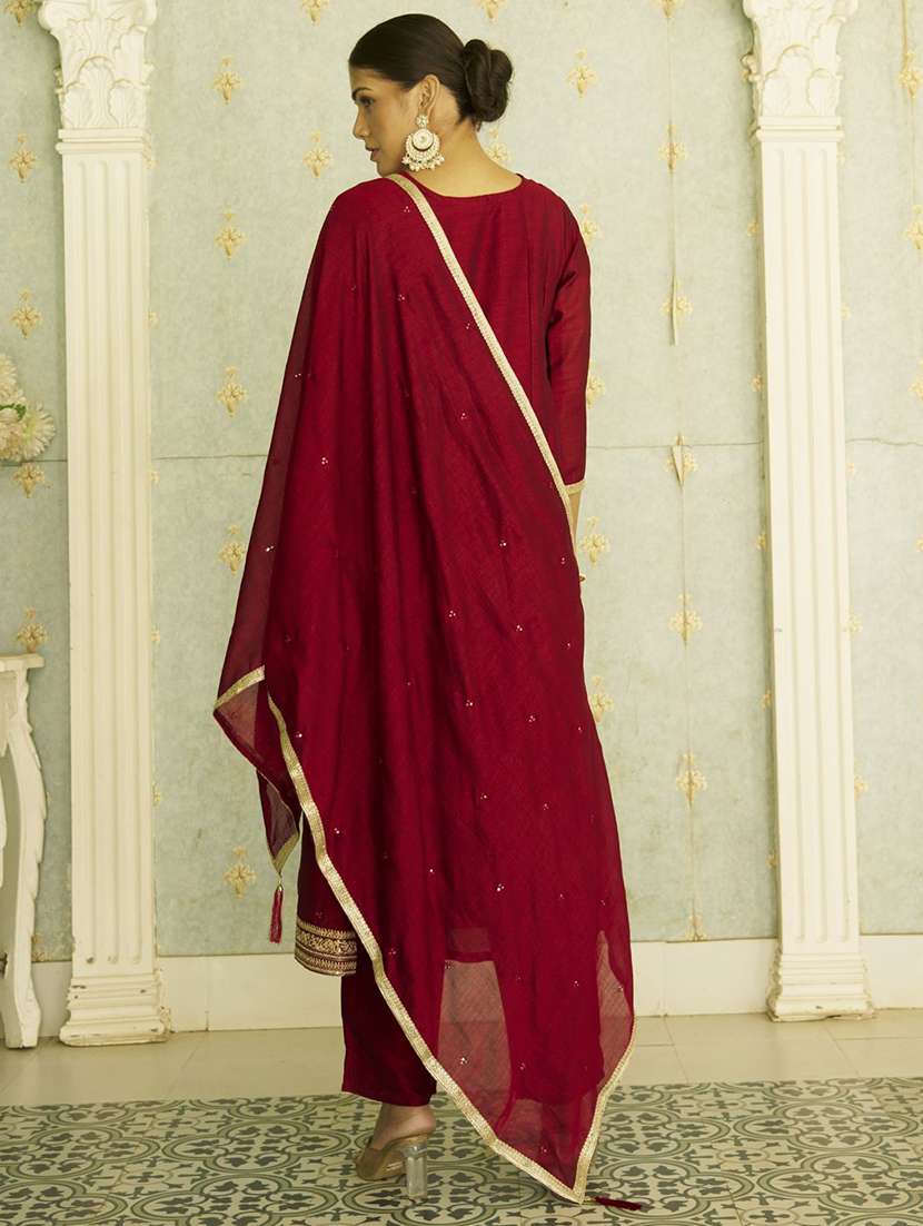 maroon silk blend kurta pant  set - 22322195 -  Standard Image - 3