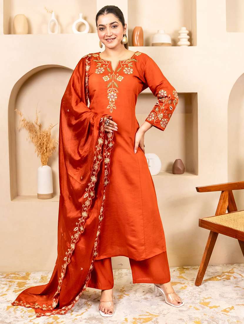 women solid with work three quarter sleeve kurta pant with dupatta set
