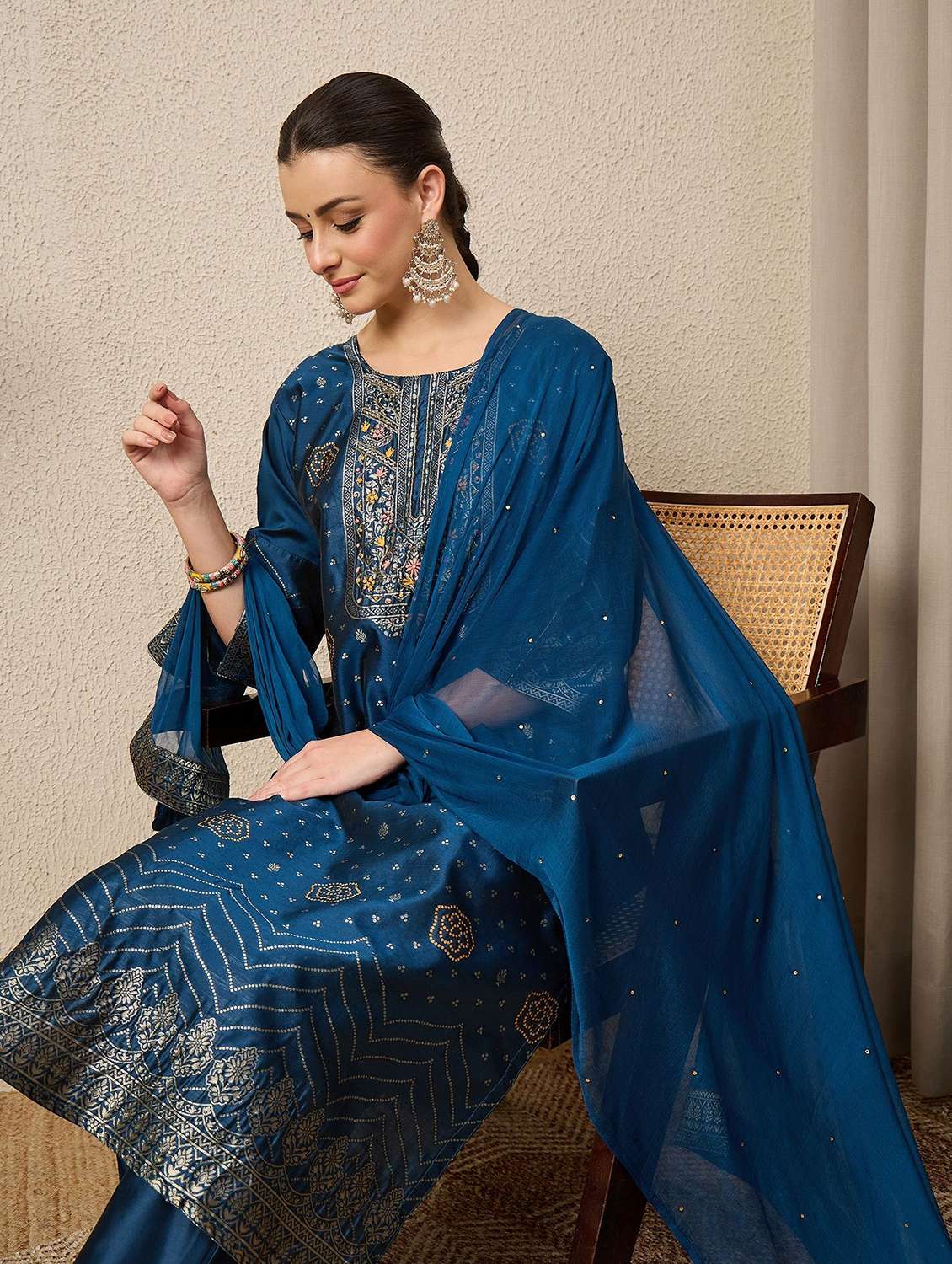 women self design three quarter sleeve kurta pant with dupatta set - 22322272 -  Standard Image - 3