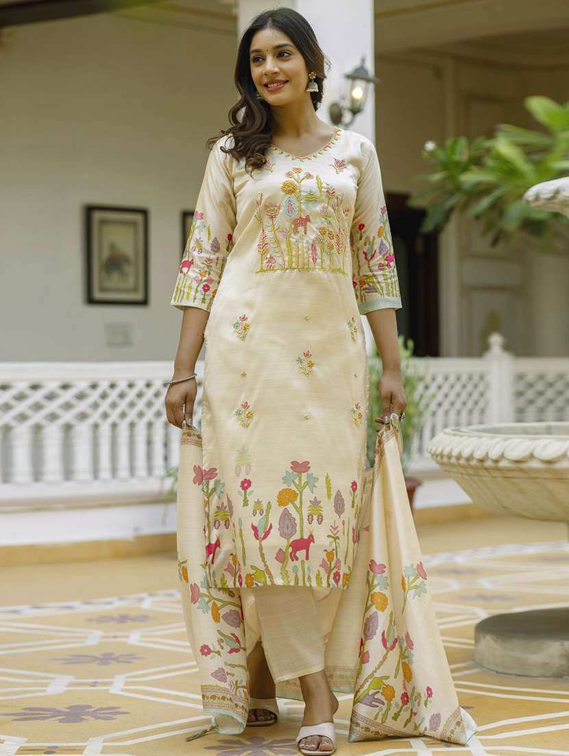 women printed three quarter sleeve kurta pant with dupatta set