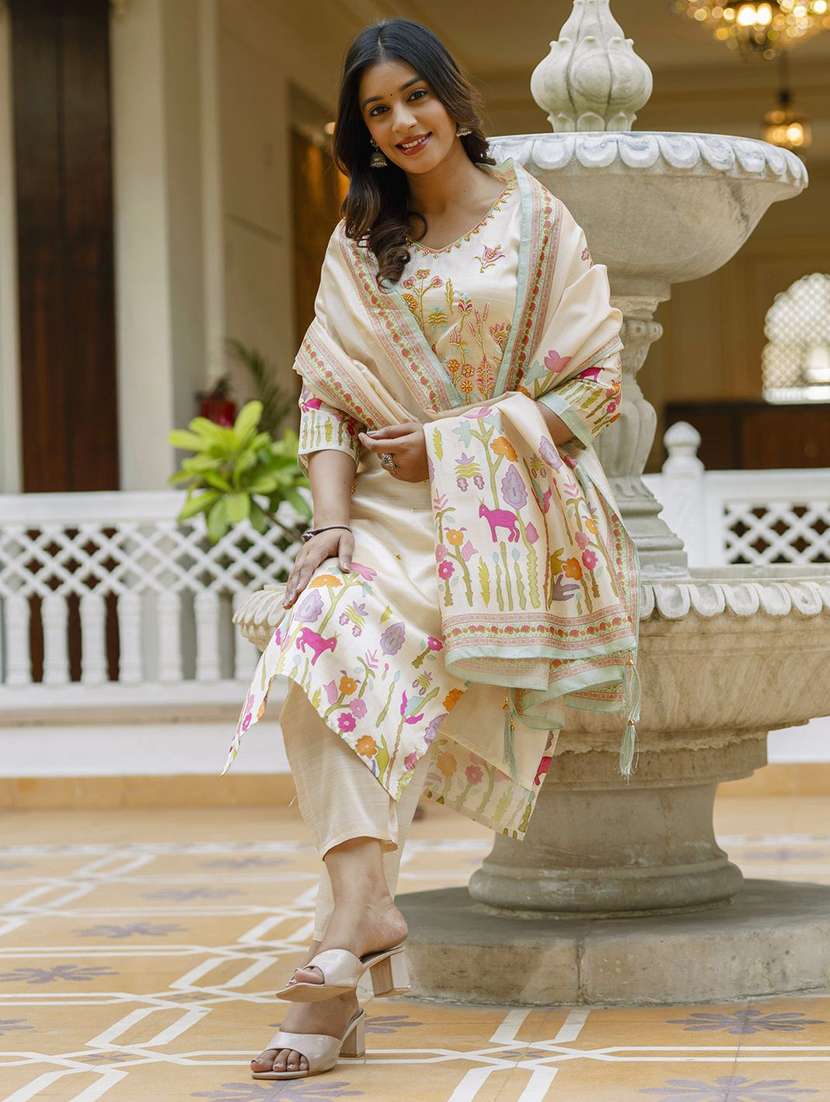 women printed three quarter sleeve kurta pant with dupatta set - 22322297 -  Standard Image - 3