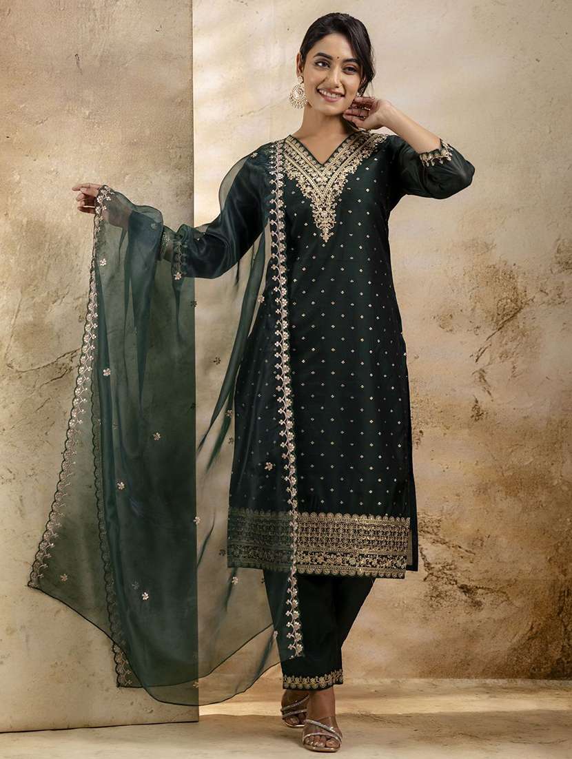 women self design three quarter sleeve kurta pant with dupatta set