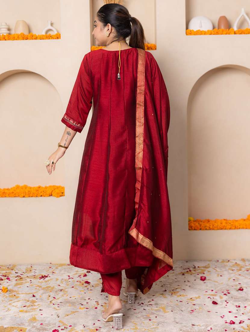 women solid with work three quarter sleeve kurta pant with dupatta set - 22322346 -  Standard Image - 3