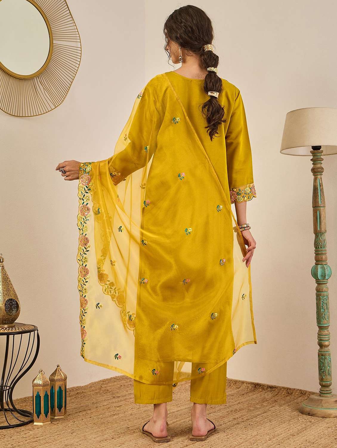 women solid with work three quarter sleeve kurta pant with dupatta set - 22322356 -  Standard Image - 3