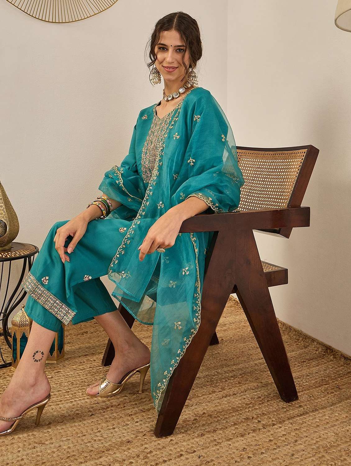 women solid with work three quarter sleeve kurta pant with dupatta set - 22322373 -  Standard Image - 3