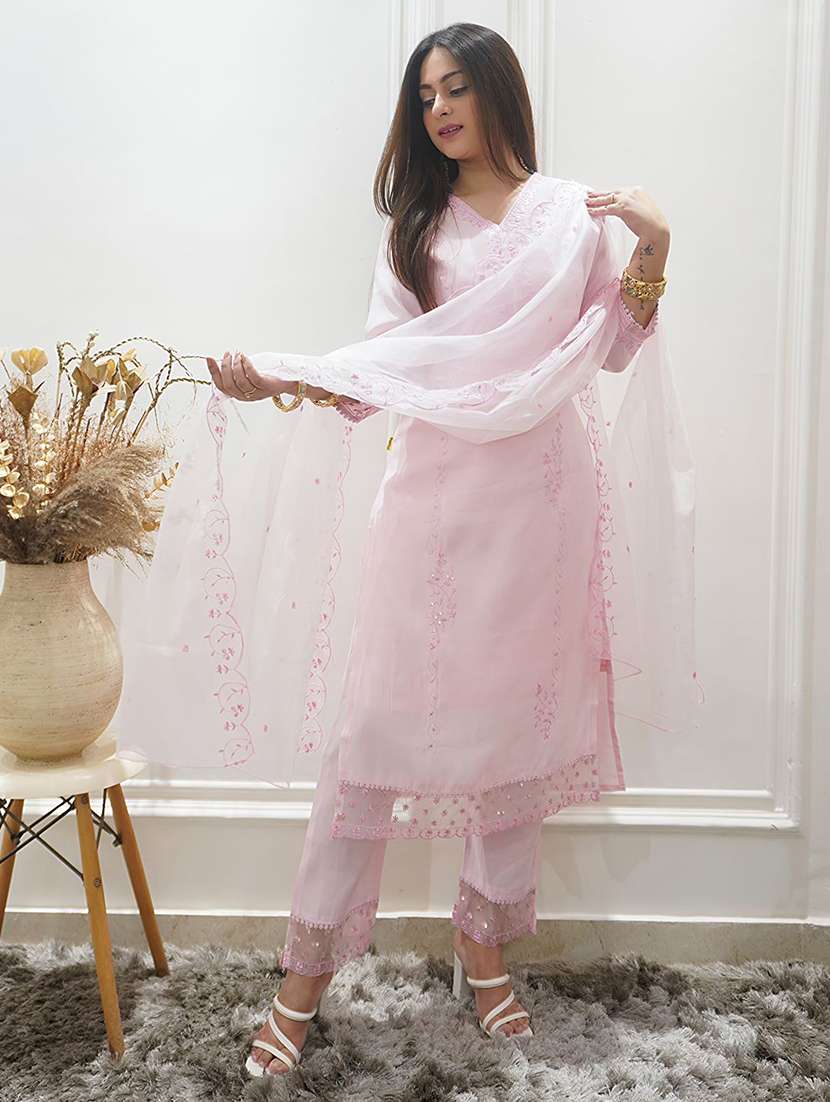 women solid with work three quarter sleeve kurta pant with dupatta set