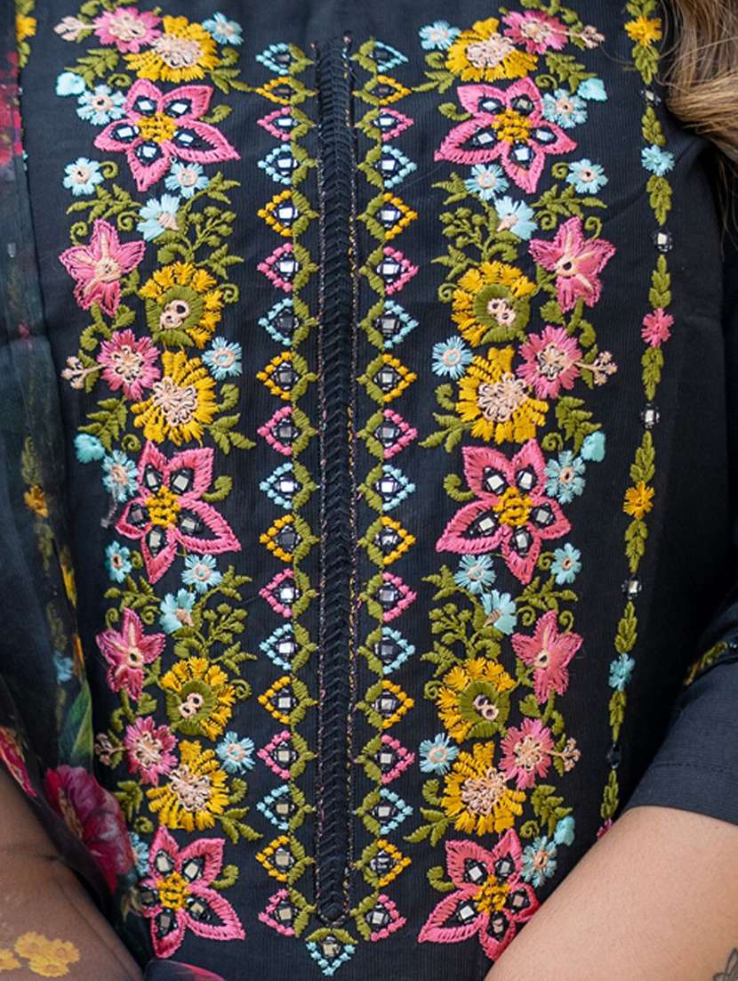 women solid with work three quarter sleeve kurta pant with dupatta set - 22322406 -  Standard Image - 5