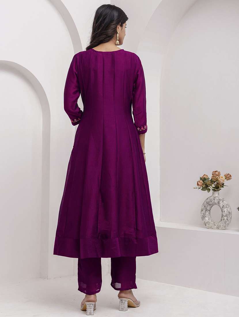 women solid with work three quarter sleeve kurta pant with dupatta set - 22322432 -  Standard Image - 3
