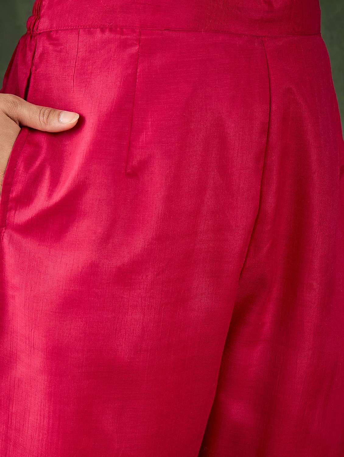 women printed v neck kurta pant with dupatta set - 22322439 -  Standard Image - 5