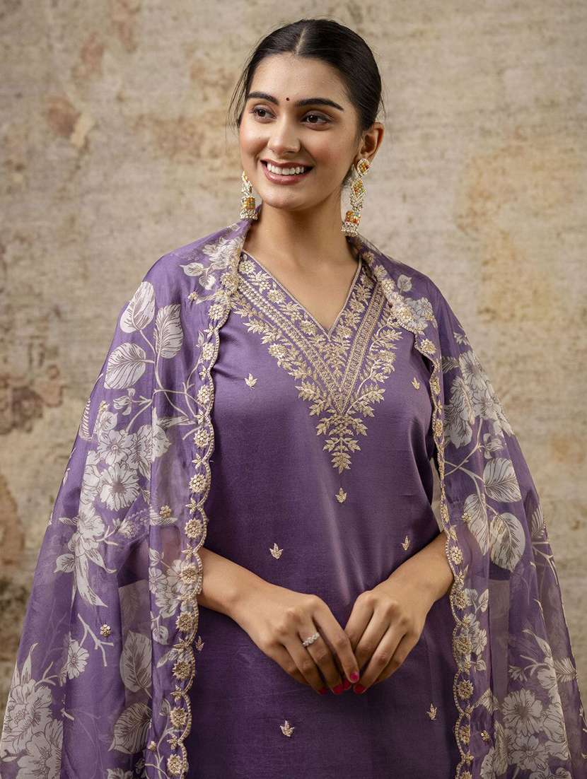 women solid with work three quarter sleeve kurta pant with dupatta set - 22322446 -  Standard Image - 5