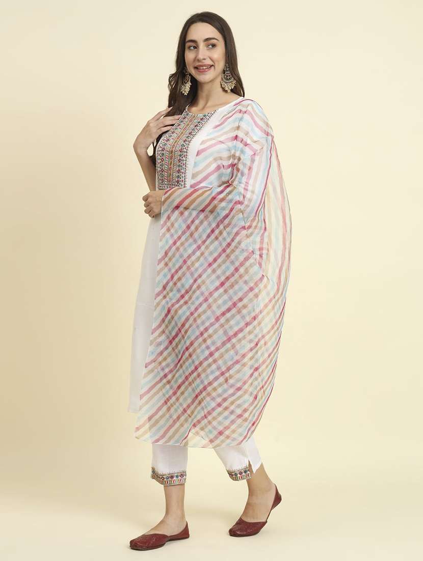 women solid with work three quarter sleeve kurta pant with dupatta set