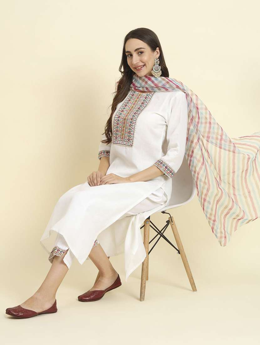 women solid with work three quarter sleeve kurta pant with dupatta set - 22322506 -  Standard Image - 3