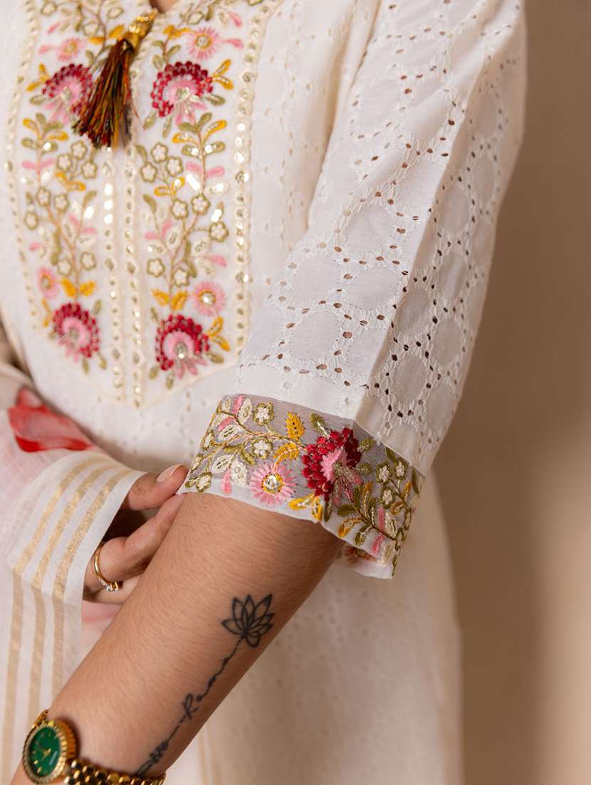 women self design three quarter sleeve kurta pant with dupatta set - 22322532 -  Standard Image - 5