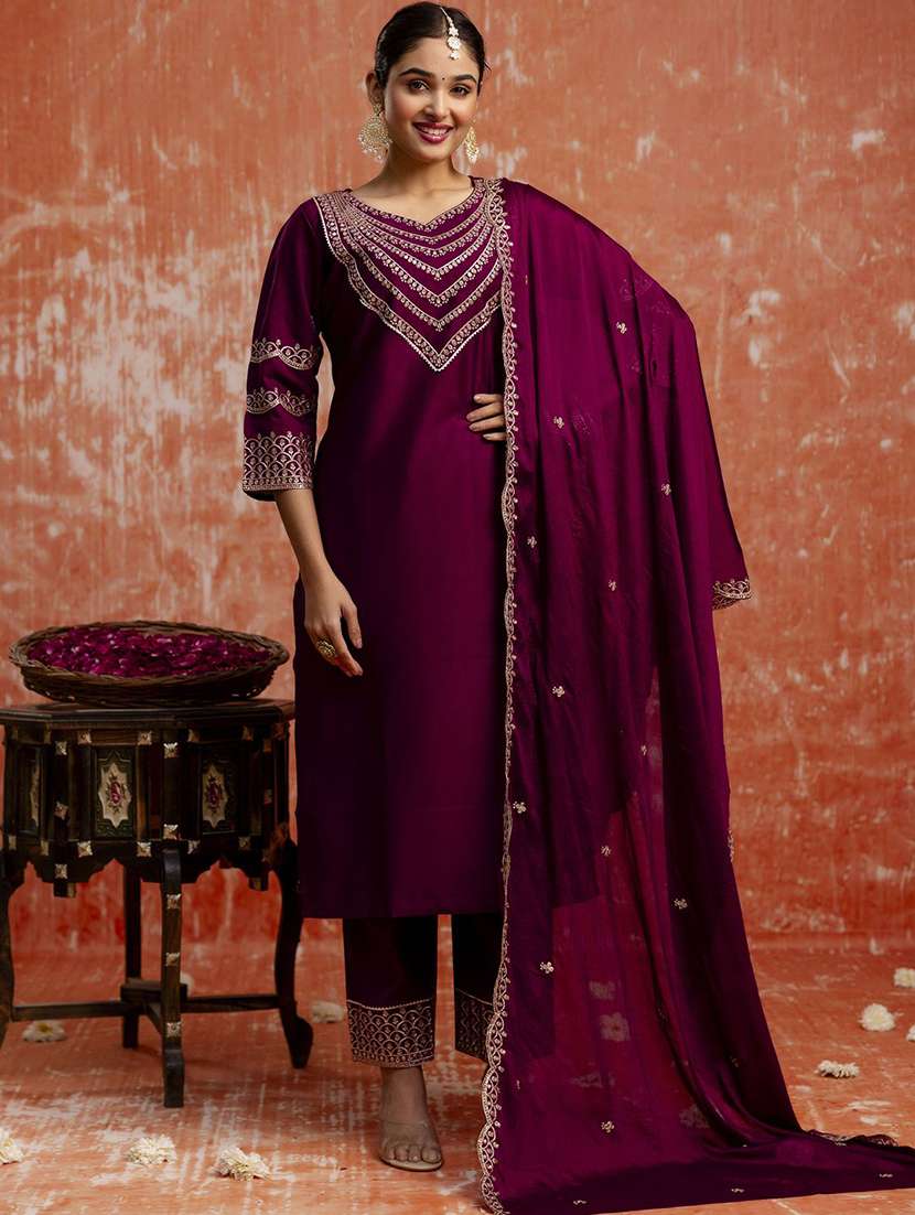women solid with work three quarter sleeve kurta pant with dupatta set