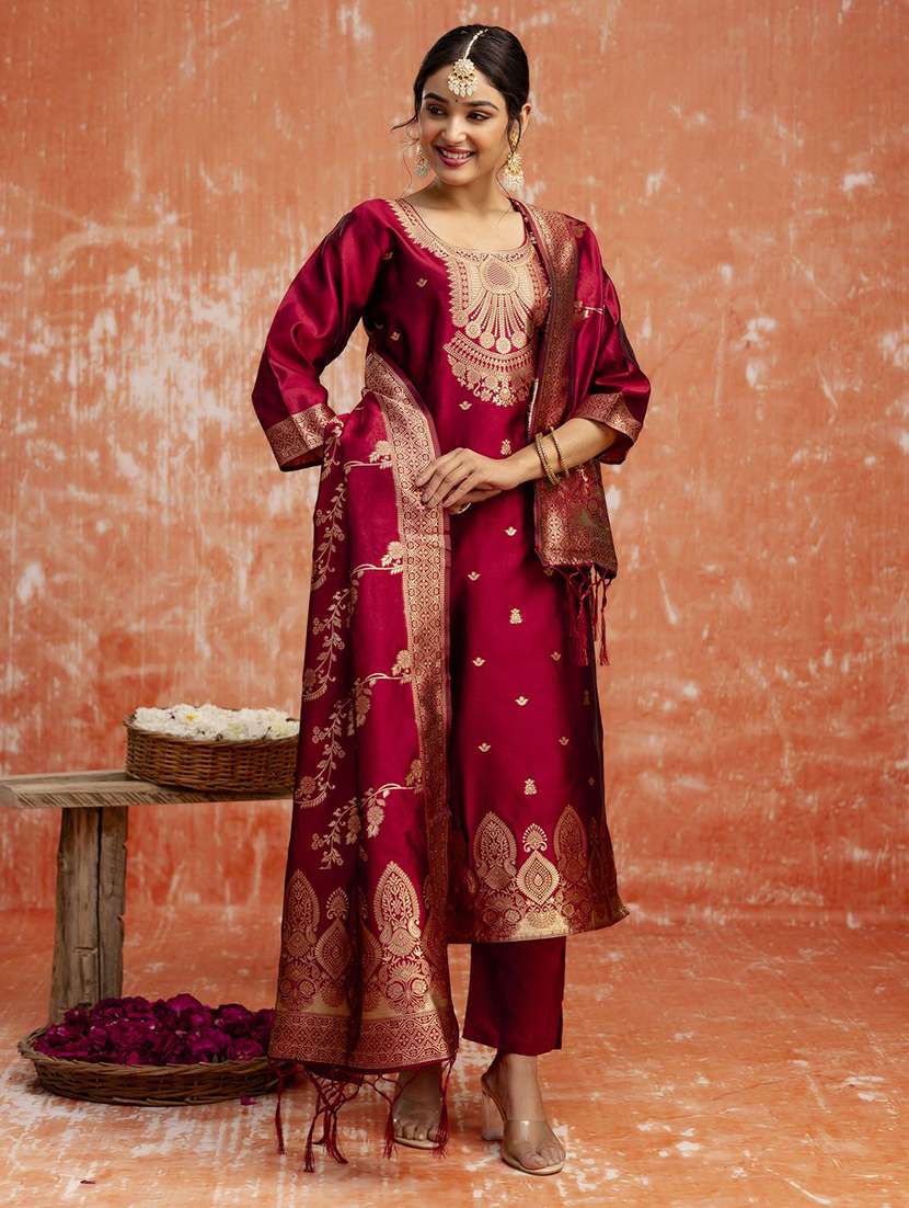 women self design three quarter sleeve kurta pant with dupatta set