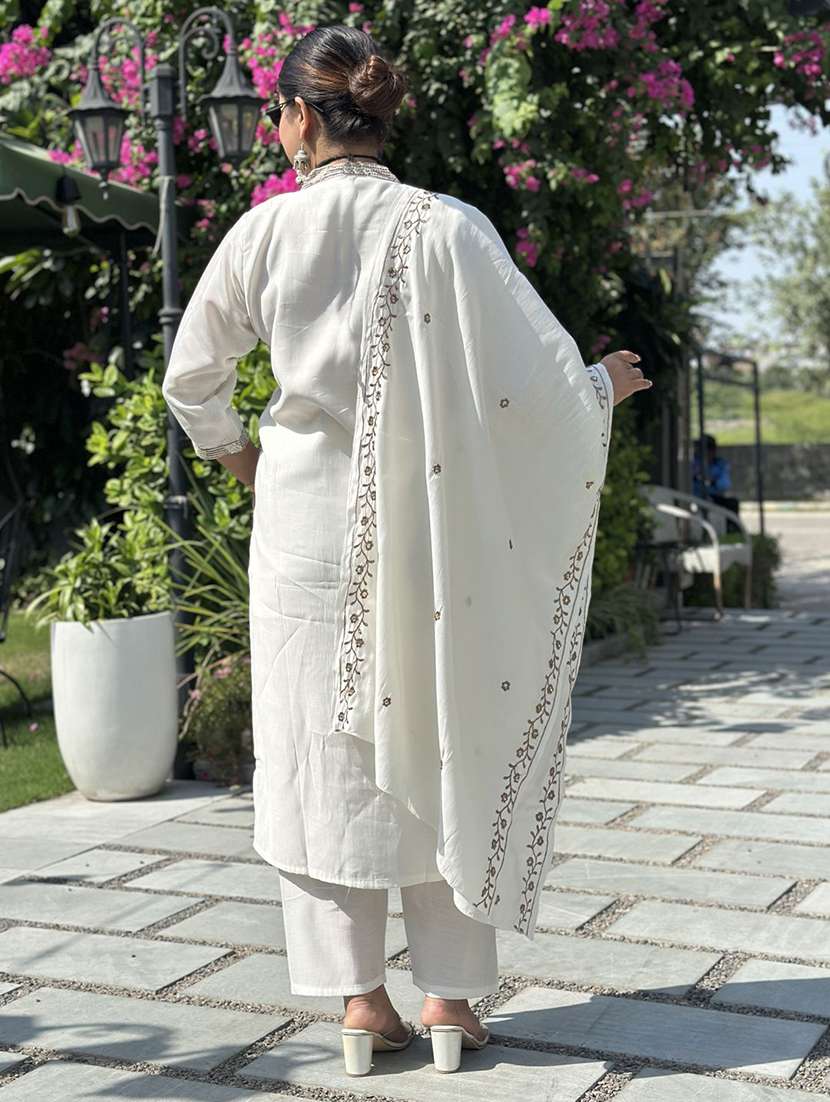 women solid with work three quarter sleeve kurta pant with dupatta set - 22322570 -  Standard Image - 3