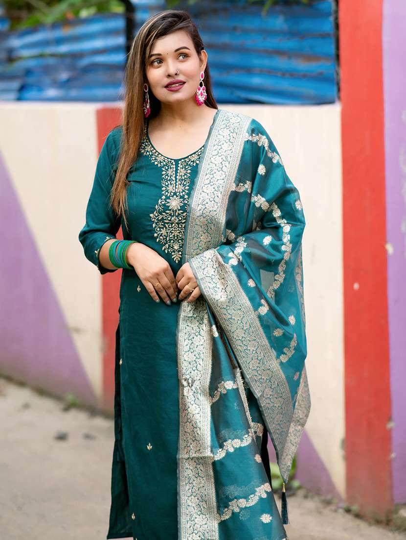 women solid with work three quarter sleeve kurta pant with dupatta set - 22322574 -  Standard Image - 3