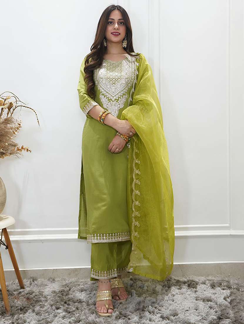 women solid with work three quarter sleeve kurta pant with dupatta set