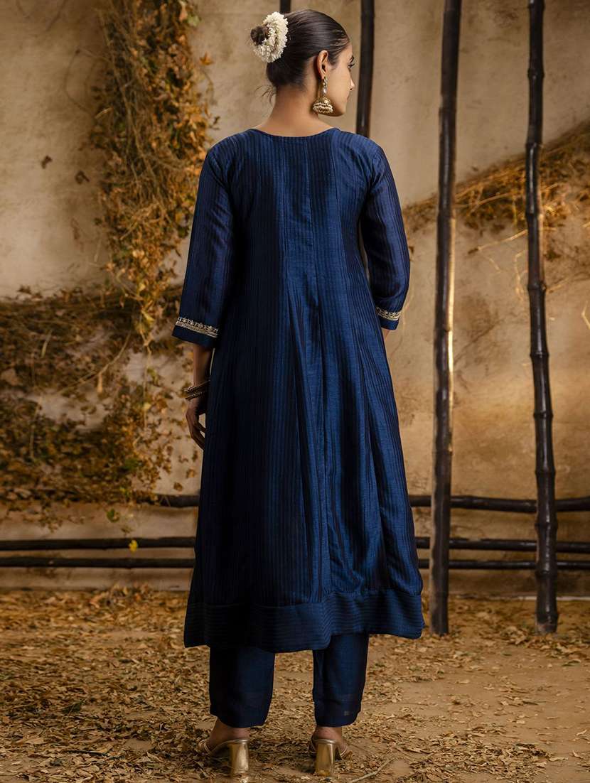 women solid with work three quarter sleeve kurta pant with dupatta set - 22322634 -  Standard Image - 3