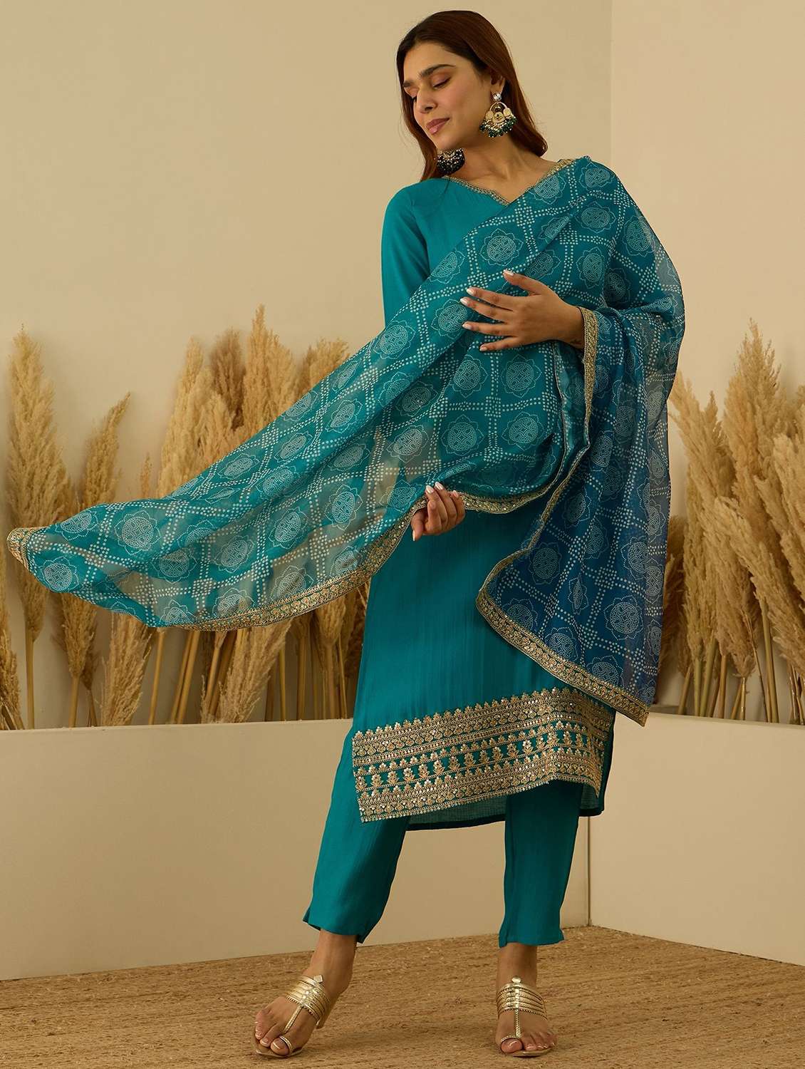 women solid with work three quarter sleeve kurta pant with dupatta set