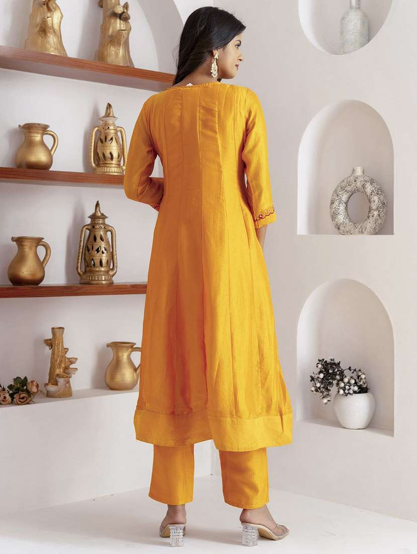 women solid with work three quarter sleeve kurta pant with dupatta set - 22322650 -  Standard Image - 3