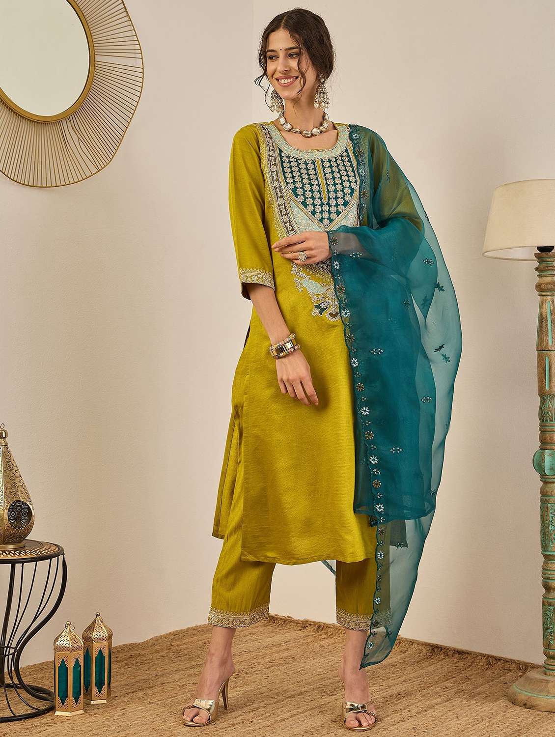women solid with work three quarter sleeve kurta pant with dupatta set
