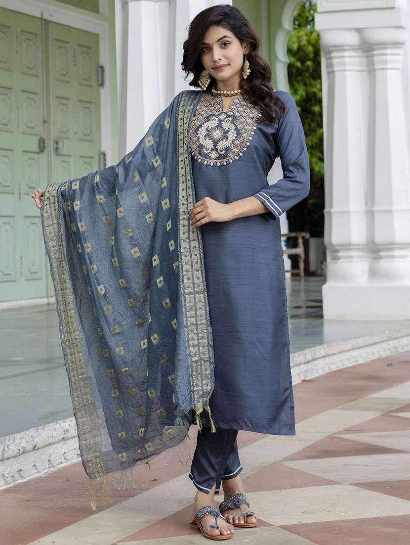 women solid with work three quarter sleeve kurta pant with dupatta set