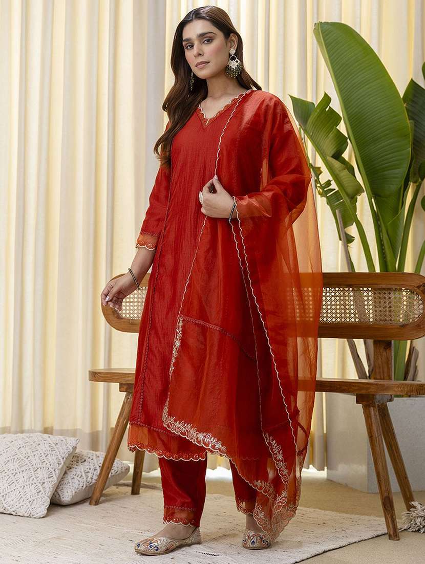 women solid with work three quarter sleeve kurta pant with dupatta set