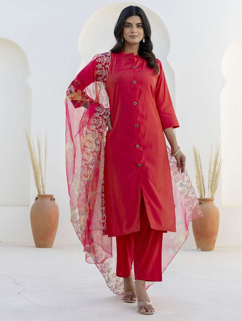 Women Solid Three Quarter Sleeve Kurta Pant With Dupatta Set - 22322877 -  Standard Image - 3