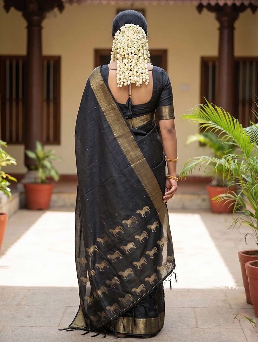 women self design bordered saree with blouse - 22322937 -  Standard Image - 3