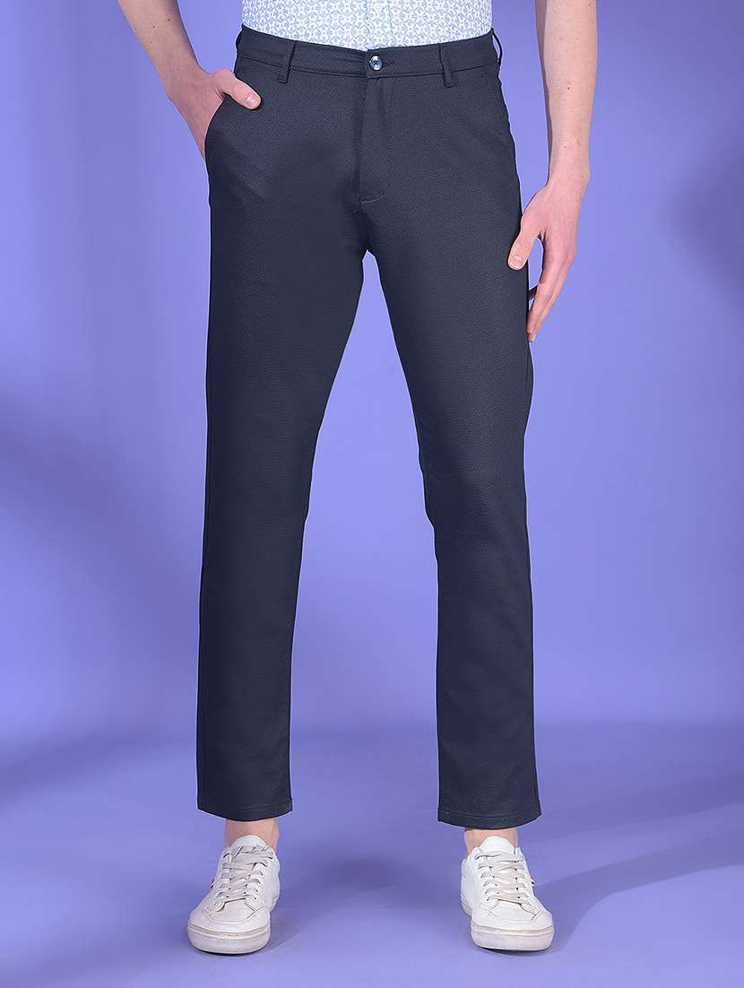men solid mid rise chinos casual trouser