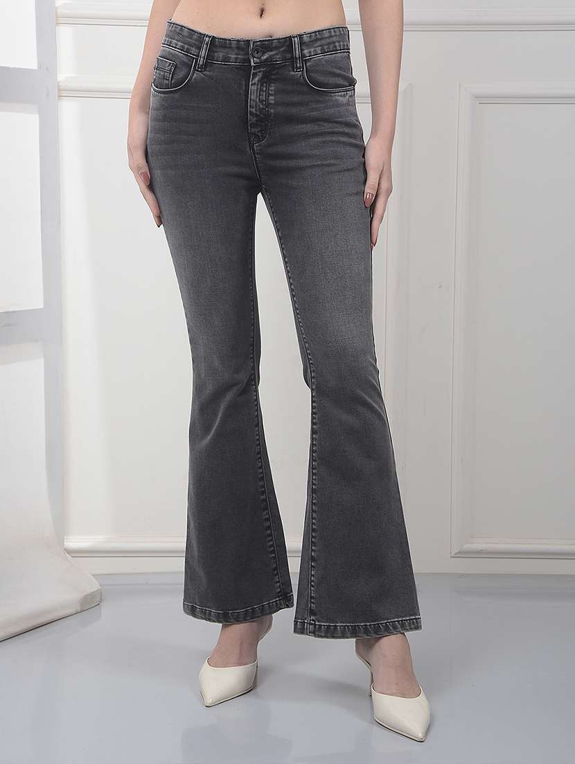 women solid mid rise bootcut jean