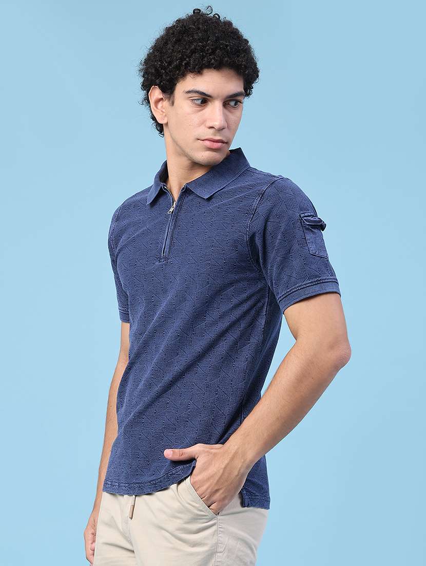 men textured short sleeves polo t-shirt - 22323511 -  Standard Image - 3