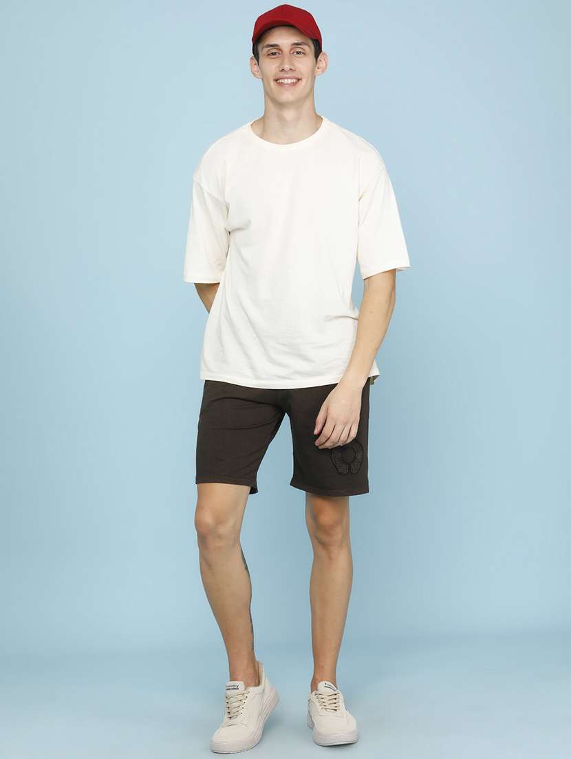 Men Solid Mid Rise Regular Fit Shorts - 22323582 -  Standard Image - 5