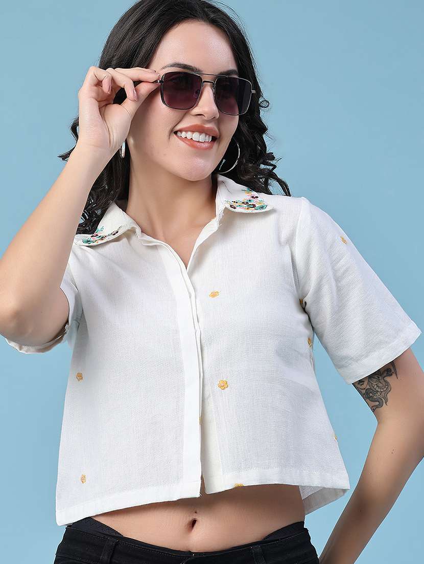 women embroidered short sleeves crop top
