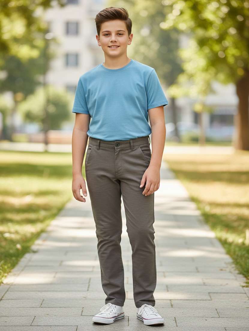 boys solid mid rise slim fit chinos