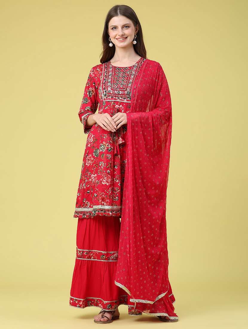 women printed three quarter sleeves kurta and sharaar set