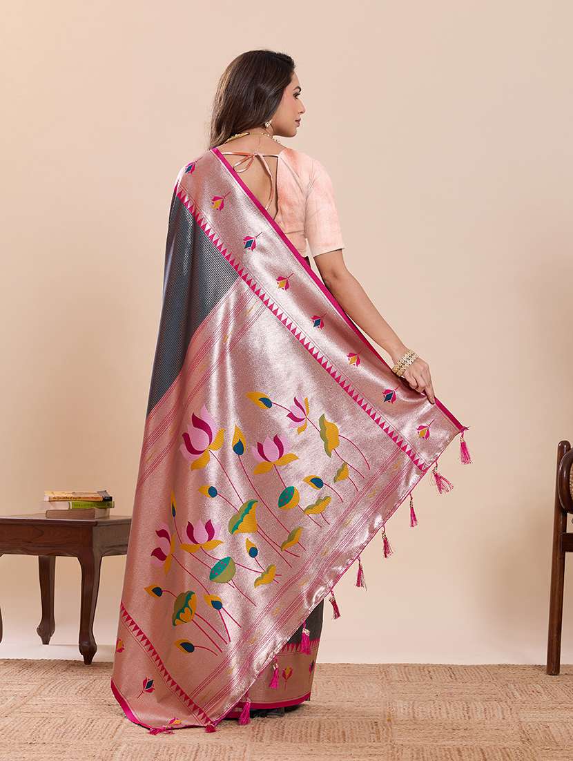 women self design paithani saree with blouse - 22324098 -  Standard Image - 3