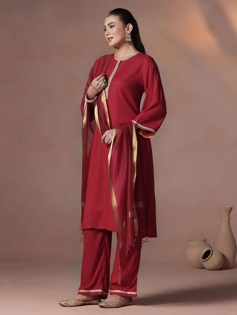women red suit set - 22324116 -  Standard Image - 3