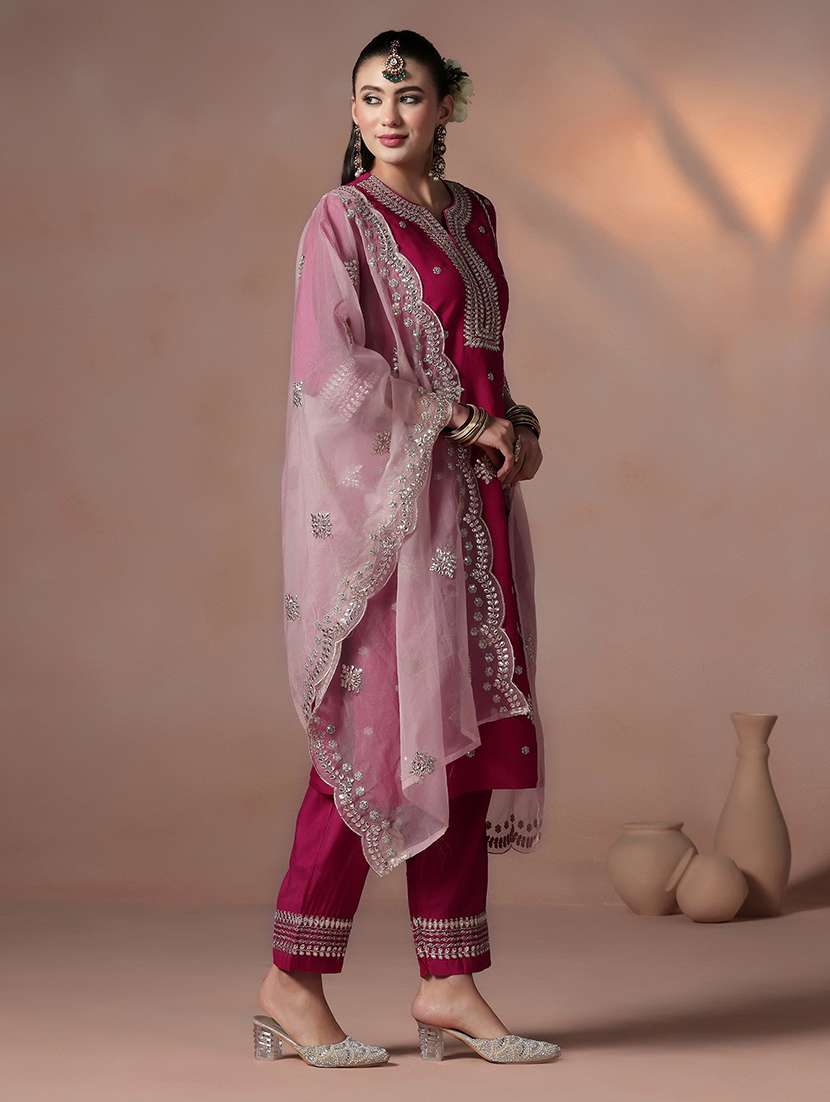 women pink suit set - 22324122 -  Standard Image - 3