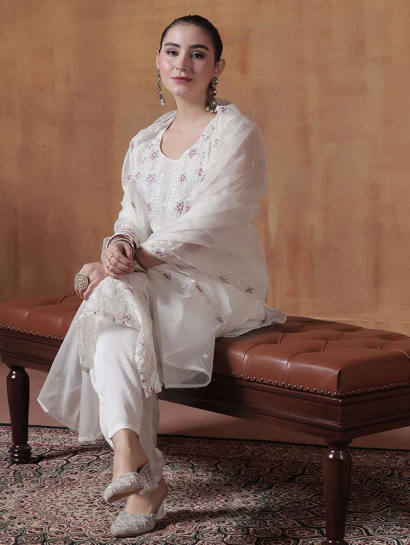 women solid with work three quarter sleeve kurta pant with dupatta set - 22324155 -  Standard Image - 3