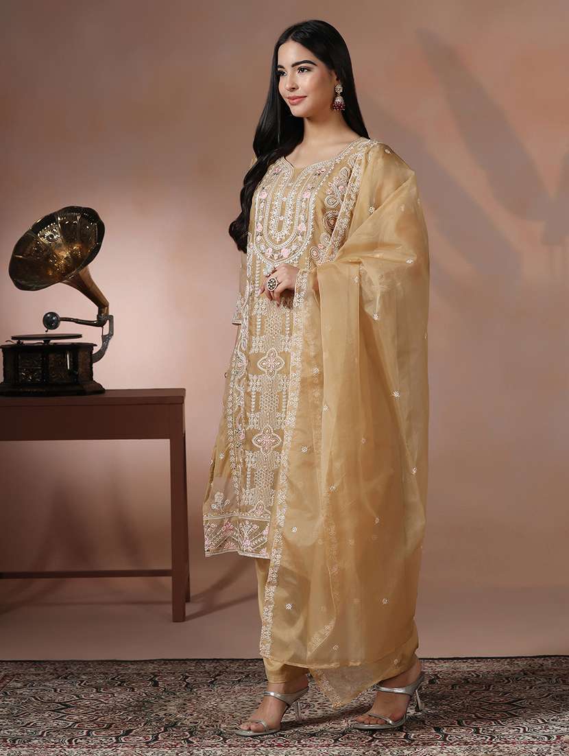 women solid with work three quarter sleeve kurta pant with dupatta set - 22324156 -  Standard Image - 3