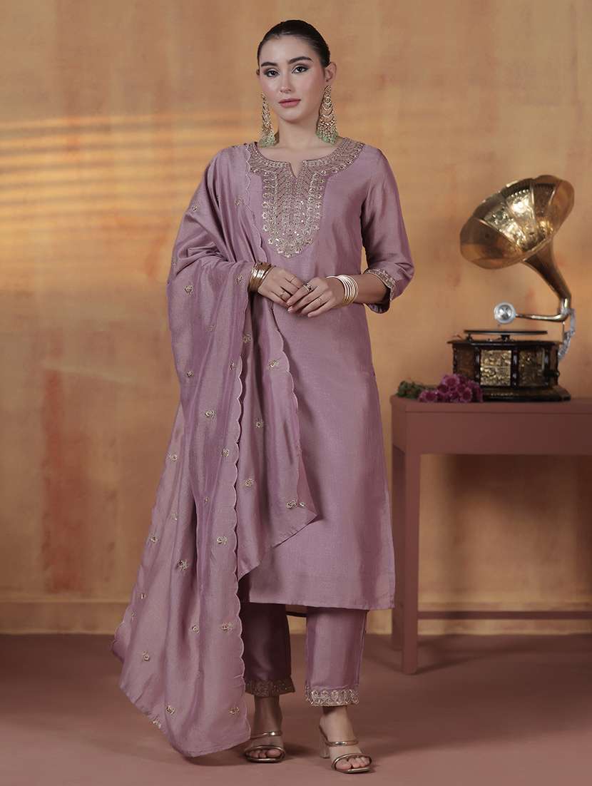 women solid with work three quarter sleeve kurta pant with dupatta set