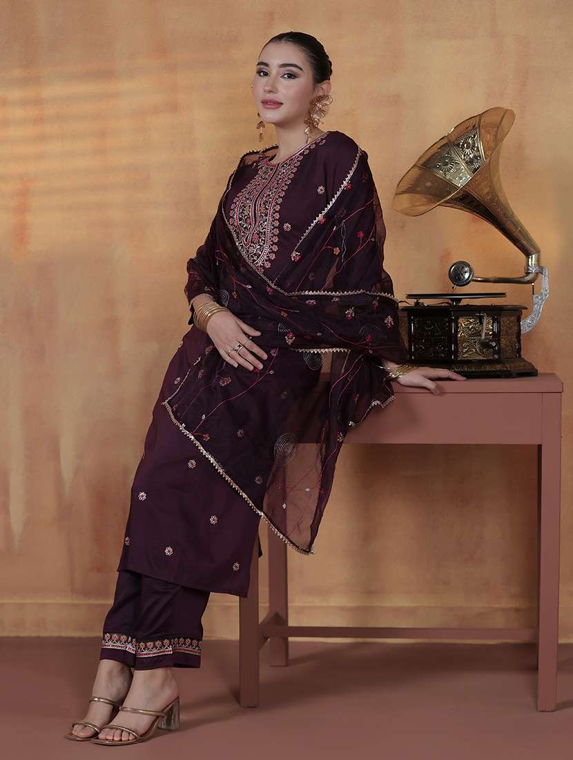 women solid with work three quarter sleeve kurta pant with dupatta set - 22324179 -  Standard Image - 5