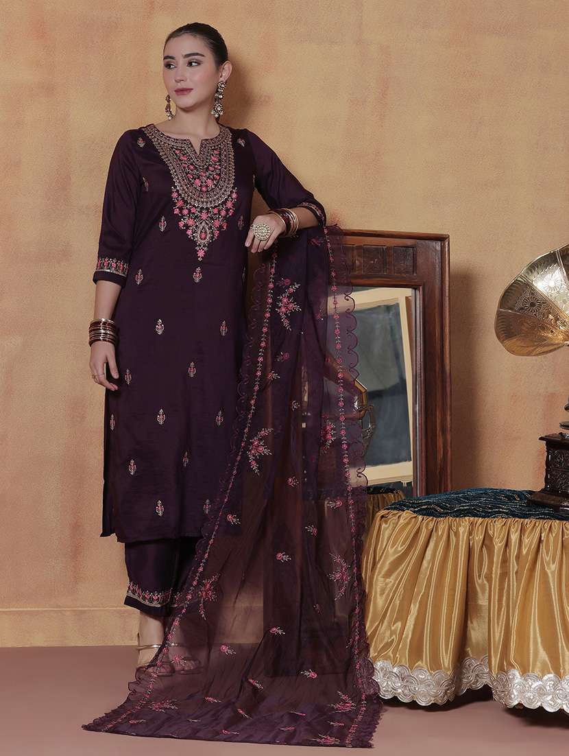 women solid with work three quarter sleeve kurta pant with dupatta set