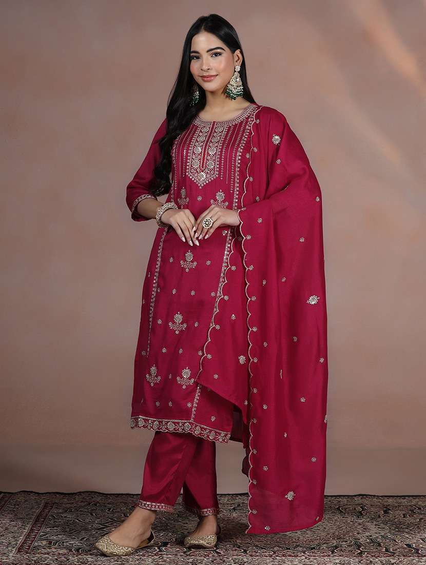 women solid with work three quarter sleeve kurta pant with dupatta set