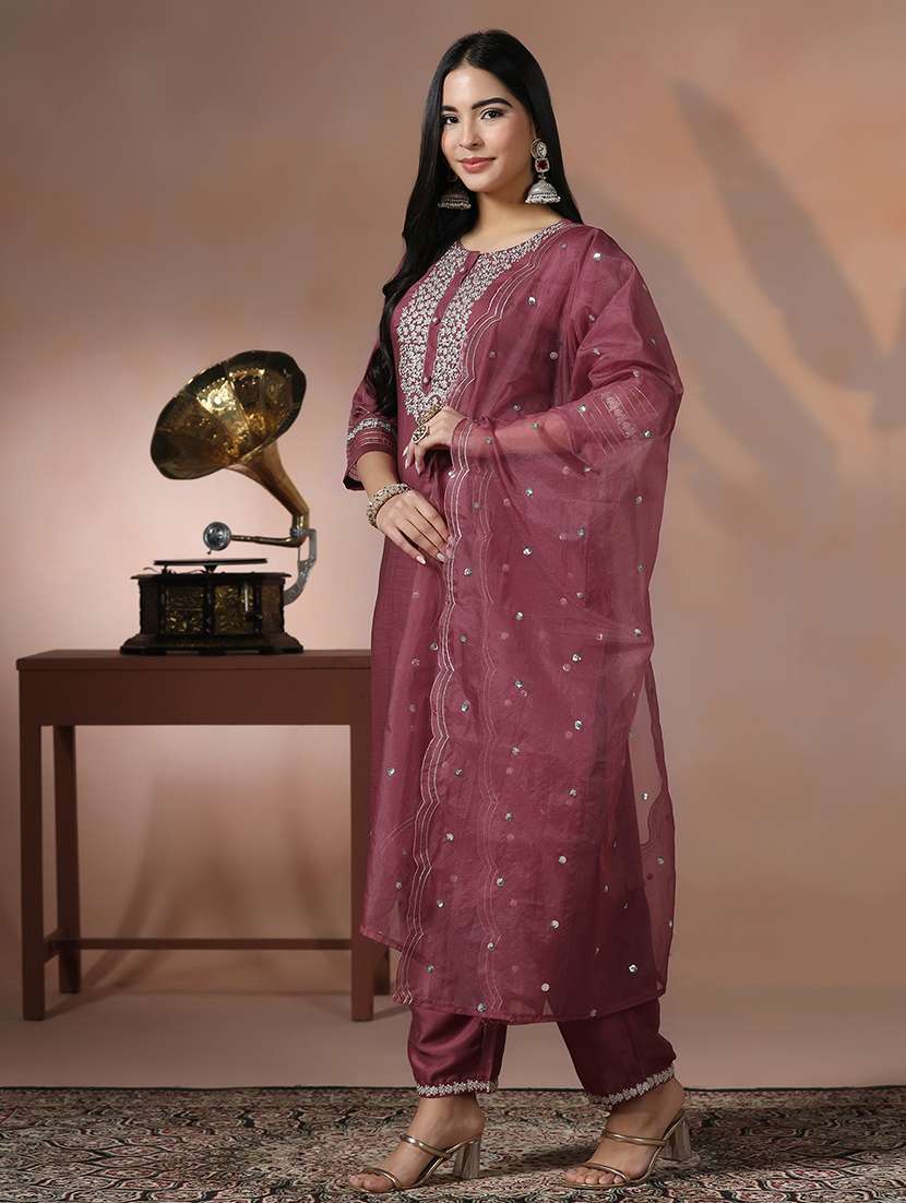 women solid with work three quarter sleeve kurta pant with dupatta set - 22324187 -  Standard Image - 3