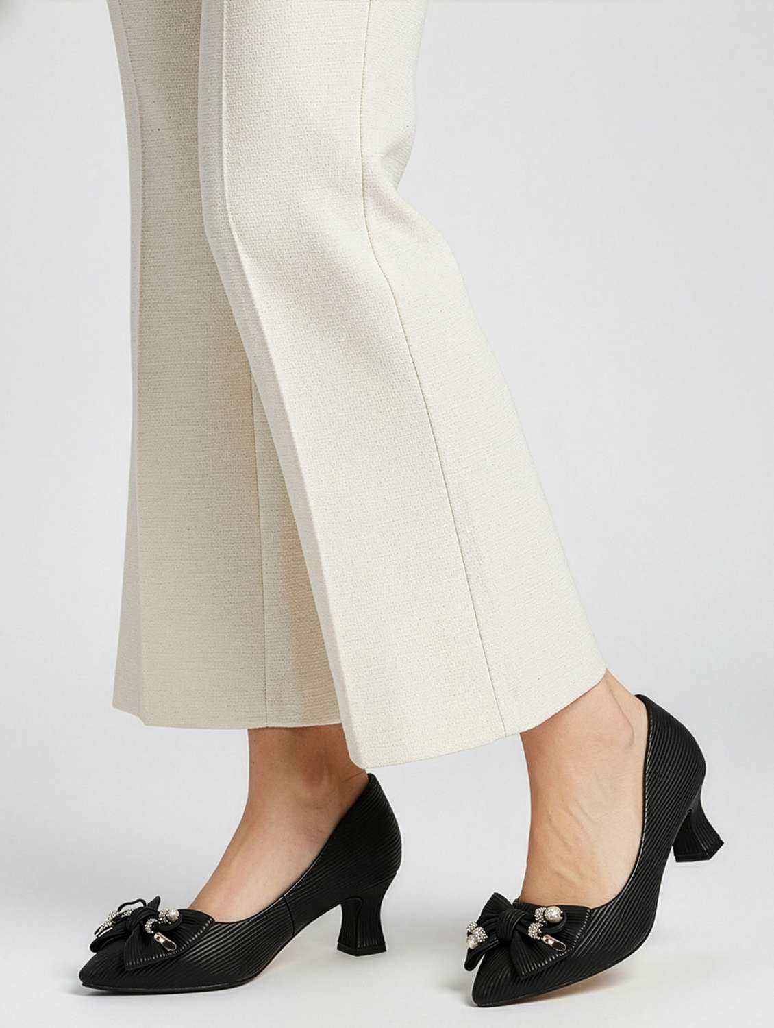 women solid slip on pump - 22324443 -  Standard Image - 5